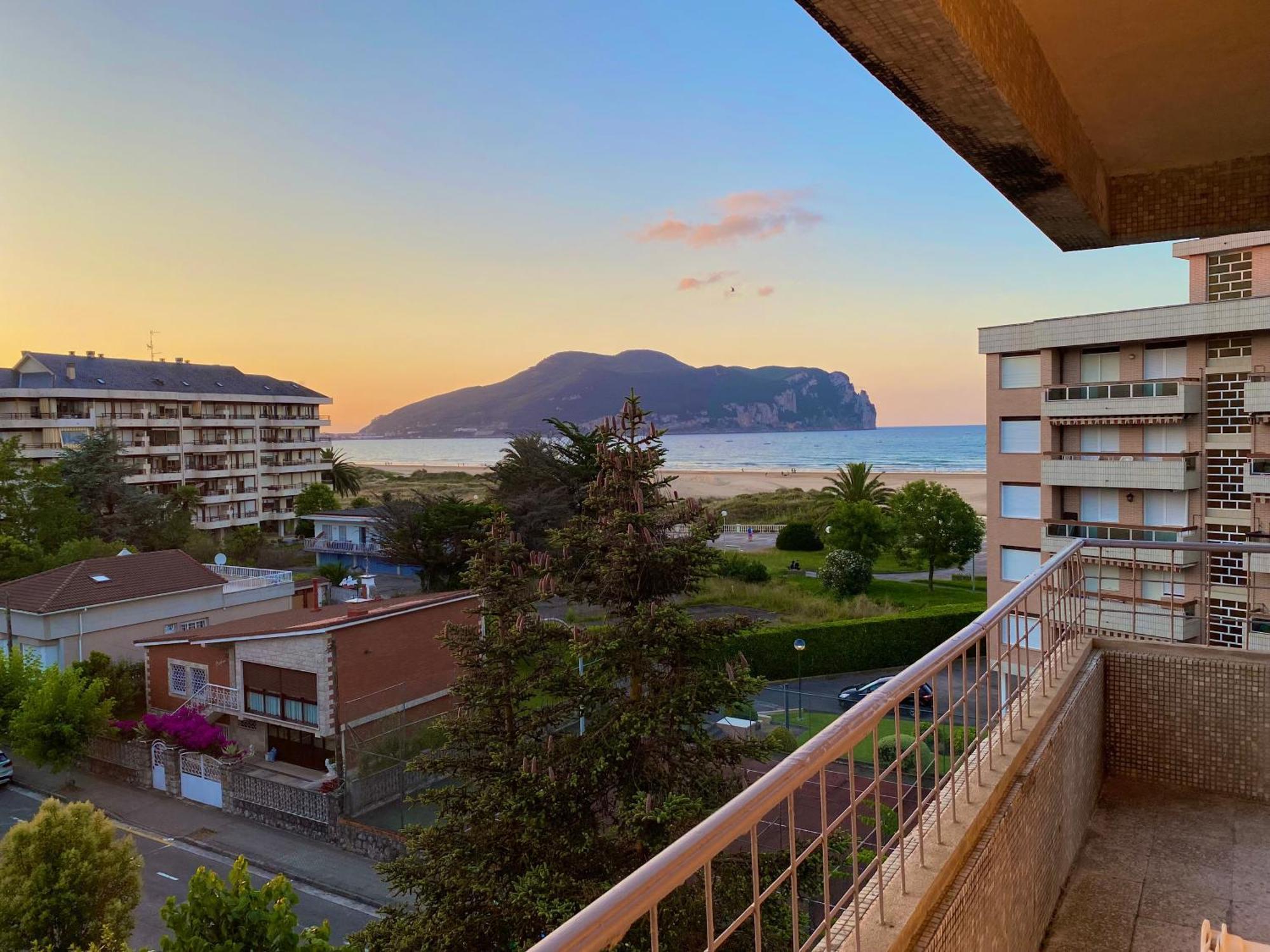 Apartment Laredo Sea Beach 部屋 写真
